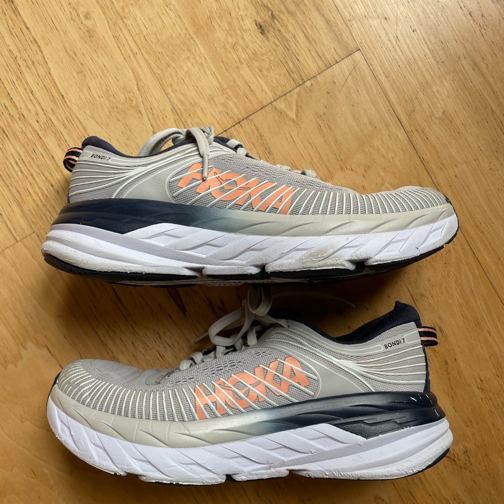 Hoka Women’s Bondi 7 Size 6.5